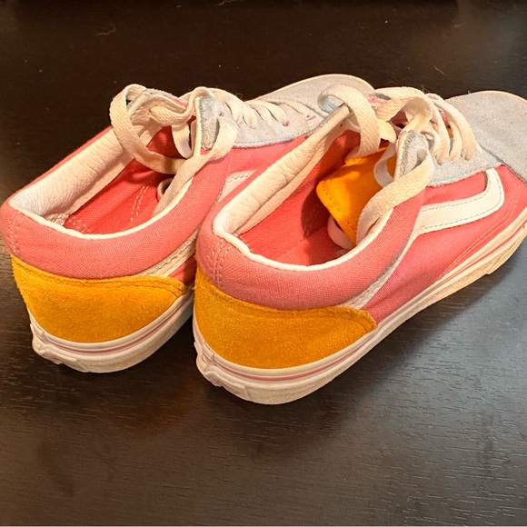 Girls vans size 2 - Picture 3 of 4